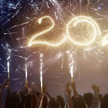 Trei zodii cărora li se schimbă viața în noaptea dintre ani. Nativi Scorpion, vă așteaptă momente magice în 2023!