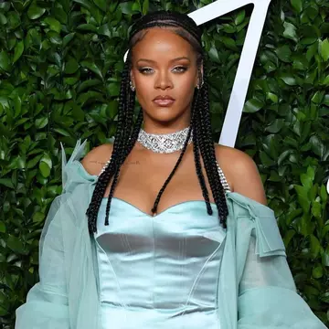 Cum arată băiețelul artistei Rihanna. Primele imagini cu fiul cântăreței