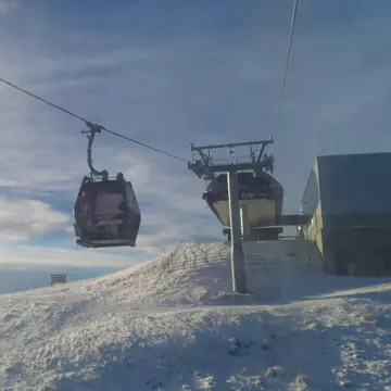 Sezonul de schi 2022-2023. Care sunt noile tarife pentru transportul pe cablu din Sinaia