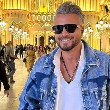 Ce studii are Cătălin Botezatu? A făcut istorie în modă, dar a dat admitere de trei ori la Teatru: “Erau doar 3 locuri și sute de concurenți”/ Exclusiv