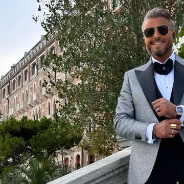 Câți bani a făcut Cătălin Botezatu în 2022 și care este cea mai scumpă ținută a lui: "Am sacouri bătute în pietre"