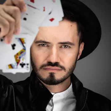 Costin Teodorescu dezvăluie viața din spatele magiei: “Lumea nu știe despre mine că plâng foarte des” / Exclusiv