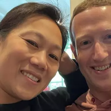 Mark Zuckerberg va deveni din nou tată. Priscilla Chan este însărcinată cu al treilea copil al cuplului