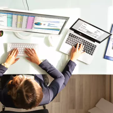 4 consecințe negative ale „multitasking-ului”. Cum ne influențează acest stil de lucru sănătatea