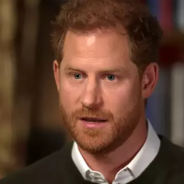 Prințul Harry spune că își vrea familia înapoi, însă Casa Regală este „sătulă de fluxul de dezinformare” al ducilor de Sussex