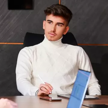 Sebastian Dobrincu, despre primii bani câștigați la 13 ani: "Făceam 4.000 de euro pe lună"