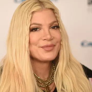 Boala cu care a fost diagnosticată fiica actriței Tori Spelling: "Simptomele sunt similare cu cele ale unui accident vascular cerebral"