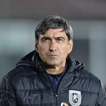 Imagini rare cu familia lui Victor Pițurcă! Câți copii are și din ce afaceri s-a îmbogățit fostul selecționer