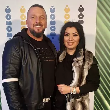 Cine este logodnicul Adrianei Bahmuțeanu. George Restivan a rămas văduv cu un copil mic și a aflat că are o fiică secretă