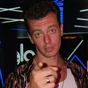 Cum arată familia lui Jean Gavril. Fetița artistului avea doar 7 luni când el a plecat în America Express