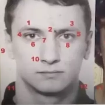 Criminal în serie care și-a făcut diverse operații estetice pentru a nu fi recunoscut, prins după 17 ani