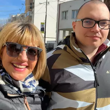 Marina Almășan, surprinsă de fiul ei. Anunțul făcut de vedetă: "Seria Mărțișoarelor nu s-a încheiat"