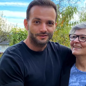 Mesajele vedetelor de 8 Martie! Și-au pus sentimentele pe tavă și s-au pierdut prin amintiri