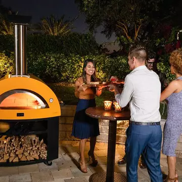 Gătește cele mai opulente mese cu noua gamă de cuptoare Alfa Forni, Big Green Egg sau cuptoare de grădină zidite