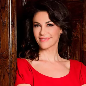 Fructul care te poate ajuta dacă îți cade părul. Medicul Adina Alberts: "Regenerează foliculul pilos și stopează albirea prematură"