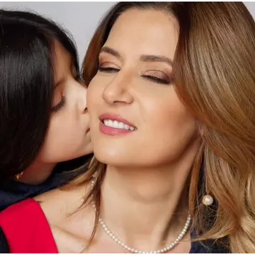 Amalia Enache și fiica ei merg în vacanțe cu bagaje minuscule: "Niciodată nu ajung la cală". Sfaturi practice de la știrista Pro TV / Exclusiv