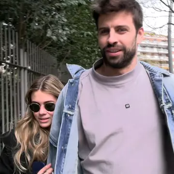 Gerard Pique, cadou de sute de mii de dolari pentru Clara Chia, în timp ce Shakira are probleme în Miami