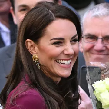 Kate Middleton, într-o ținută pe care orice femeie și-ar dori să o aibă în garderobă. Cât costă rochia purtată de Prințesa de Wales
