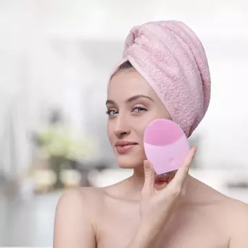 Încetinește procesul de îmbătrânire a pielii cu ajutorul FOREO!