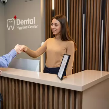 Dental Hygiene Center, primul centru de igienizare dentară din România lansează primul abonament de igienizare dentară cu produse de igienă orală incluse 