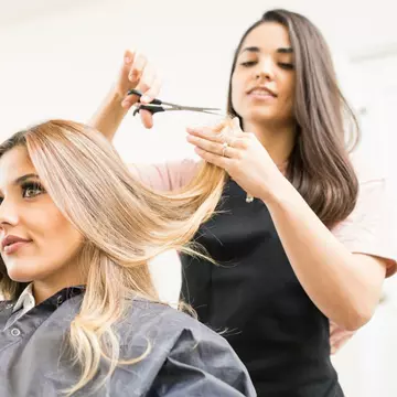 7 tunsori care te îmbătrânesc. Evită-le după 35 de ani!