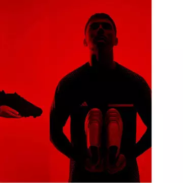 adidas și Prada lansează prima colecție de ghete de fotbal, ce îmbină performanța cu elemente emblematice de design 
