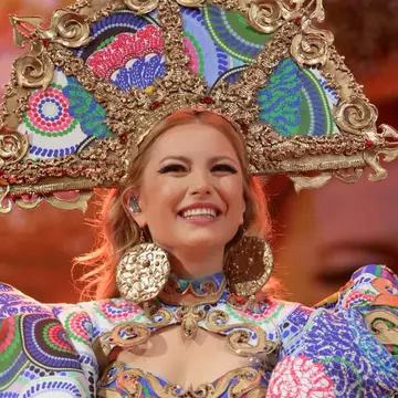 Elena Gheorghe a purtat bijuterii de 130.000 de euro la un concert: „Cornel a fost din nou eroul meu”