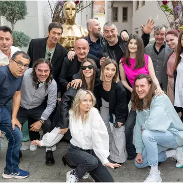 Primele imagini de la filmările pentru Retreat Vama Veche, un film cu Adela Popescu, Laura Cosoi, Ada Condeescu, Adelina Pestriţu şi Daniel Nuţă