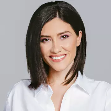Obiectul de care Nadina Zisu, de la Kanal D2, nu se desparte: “E amuleta mea. O port de 12 ani, zilnic” / Exclusiv