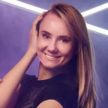 Oana Ioniță divorțează după 10 ani. Fosta Bebelușă de la „Cronica Cârcotașilor” a dezvăluit motivul separării
