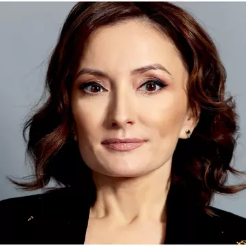 Paula Herlo, la FRESH by UNICA: „Sunt o mamă cool, care încearcă să-și crească liberi copiii” / Exclusiv