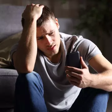 Un tânăr adoptat și-a făcut un test ADN și a descoperit secretul înfiorător al familiei biologice. "I-a ucis pentru bani"