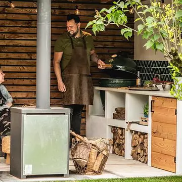 Big Green Egg: Experiența desăvârșită a grătarului din grădina de acasă!