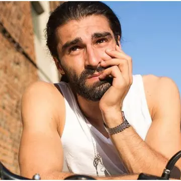 Daniel Nuță, protagonist în Groapa, după succesul răsunător pe Netflix. Dezvăluiri despre iubita lui: "E obositoare viața lângă un actor" / Exclusiv