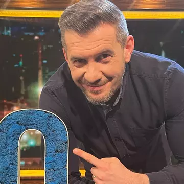 Cum face bani Dragoș Pătraru după despărțirea de Prima TV. Jurnalistul va sărbători 25 de ani de mariaj într-un mod inedit