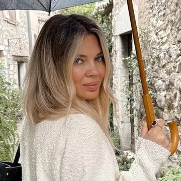 Gina Pistol vrea să își facă o schimbare de look: „Frământări de vacanță”. Fosta prezentatoare și Smiley, în luna de miere în Franța / Video