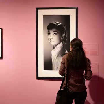 Art Safari Love Edition se deschide din 30 iunie! Capodopere cu și despre dragoste de la National Portrait Gallery din Londra, în premieră la București