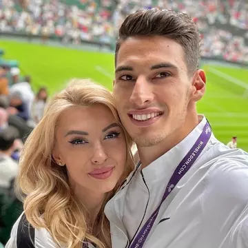 Andreea Bălan, răsfățată de iubit. Cum a surprins-o Victor Cornea pe artistă de două ori în aceeași zi