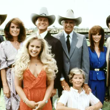 Starurile din Dallas, reunite la 45 de ani de la apariția serialului. Cum arată acum actorii care au cucerit inimile românilor