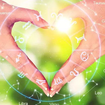 Horoscop 23 iulie 2023. Venus retrograd în Leu. Zodiile care reiau legătură cu persoane din trecut