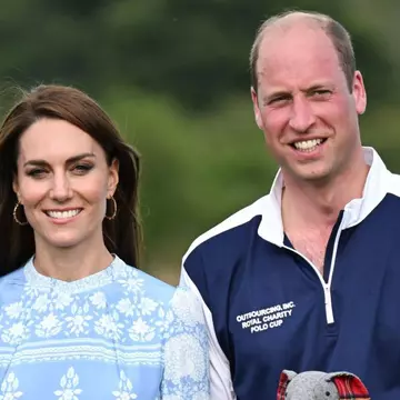 Kate Middleton și Prințul William au uitat complet de protocolul regal! Prinții de Wales s-au sărutat în public