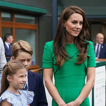 Kate Middleton și fiica sa, Charlotte, lecție de stil la Wimbledon. Cât au costat ținutele purtate de cele două
