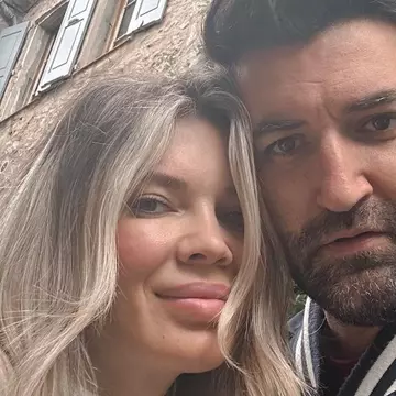 Smiley împlinește 40 de ani. Cum a sărbătorit cu Gina Pistol: "Cadou de ziua mea" / Video