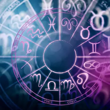 Horoscop 24 august 2023. Noroc pe plan financiar pentru o zodie. Poate obține banii mai ușor!