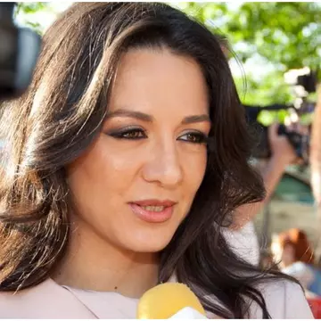 Oana Mizil: "Am ales să merg pe calea credinței". Ce se întâmplă în prezent cu fosta parteneră a lui Marian Vanghelie