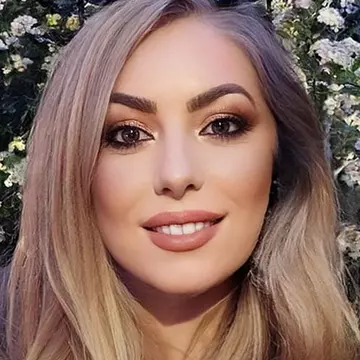 Ornela Pasăre, dezvăluiri despre soțul ei: „Ne-am reînnoit jurămintele”. De ce nu vrea bărbatul să apară în public