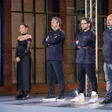 Câștigătorul Chefi la Cuțite, sezonul 12. A fost dezvăluit numele concurentului care pleacă acasă cu marele premiu