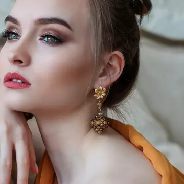 Ce tipuri de bijuterii poți purta la un eveniment elegant