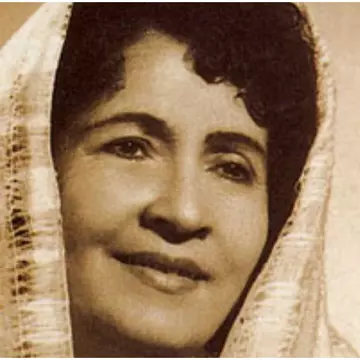 51 de ani de la moartea artistei Maria Lătărețu. Scriitorul Dorin Brozba: „A tremurat și s-a prăbușit pe scenă” / Exclusiv