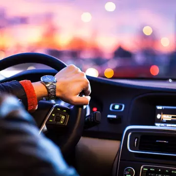 Luxury, Economy, SUV și 4×4 – iată diversitatea ofertei de mașini de închiriat în București!